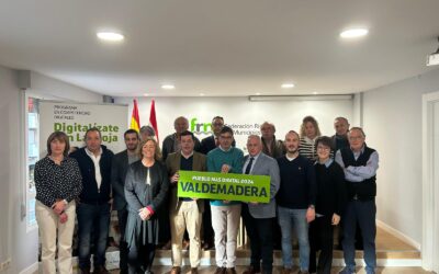 ‘Digitalízate con La Rioja’ ya ha formado en el uso seguro de las tecnologías a 1.927 riojanos y refuerza su oferta con contenidos sobre IA, streaming y ciberseguridad
